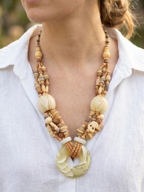Vintage 70s Carved Bone Elephant Safari Statement Necklace Boho Multi-Strand